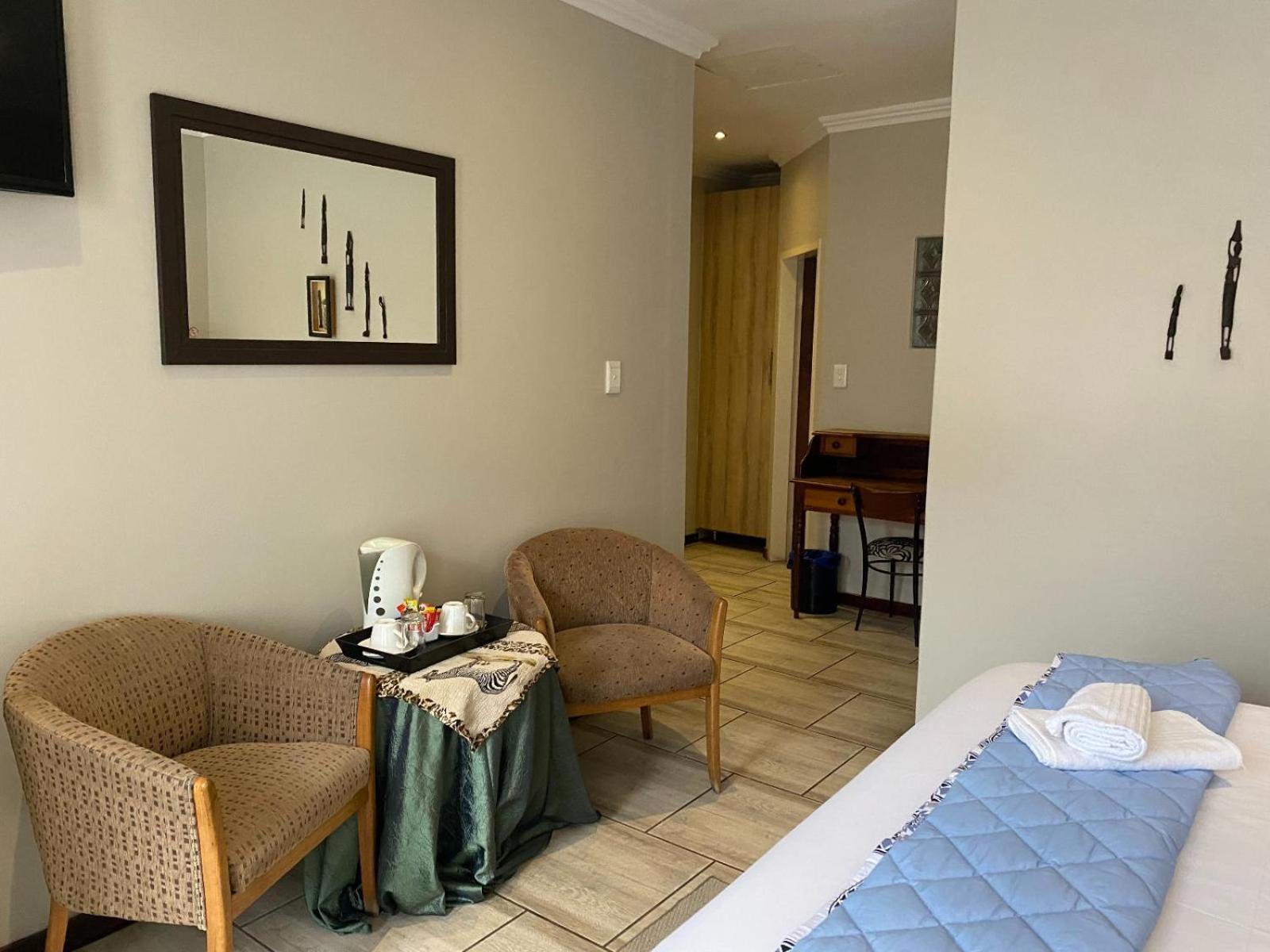 Africa Footprints Lodge Кемптън Парк Стая снимка